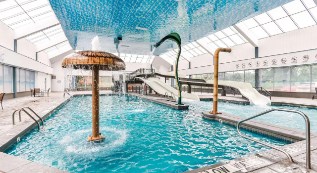 Кровать в общем номере Best Western Plus Leamington Hotel & Conference Centre