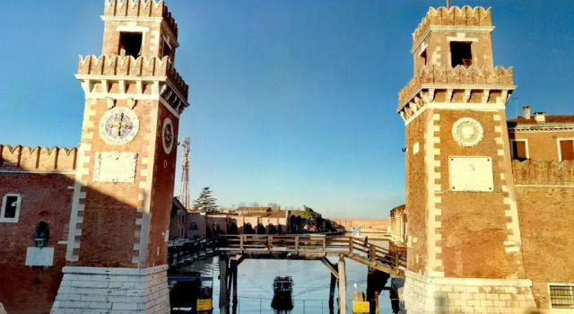 San Giorgio degli Schiavoni, Забронировать Отель Кастелло Венеция