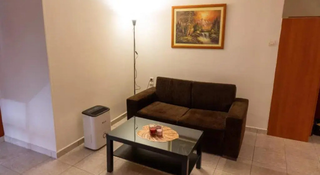 George Studio, Book Hotel Volos 