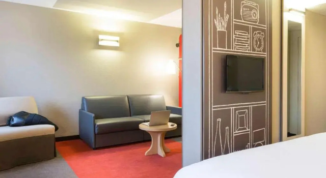 Четырёхместный номер Standard Hotel ibis Rennes Centre Gare Sud