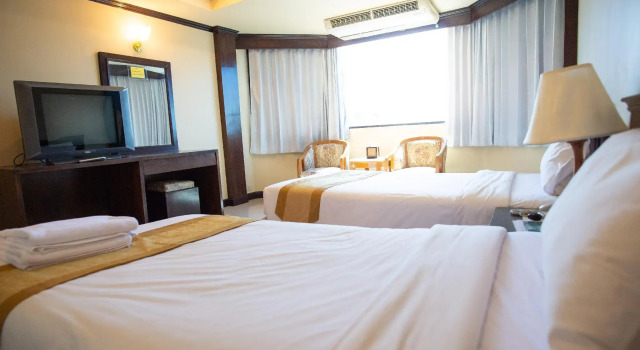 Hotel Prompiman, Varaa Hotelli Hotellit North-Eastern Thailand pysäköinnillä, Pysäköinti