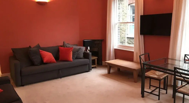 Wix's Lane 3 bed Apartment