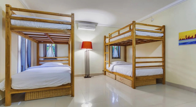 Endless Summer Surf Camp Bali, Rezervovat Hotel Hotely v Bali se snídaní, Snídaně