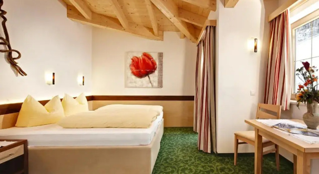 Двухместный номер Comfort с балконом SonnenHOF hotel gerlos centrum