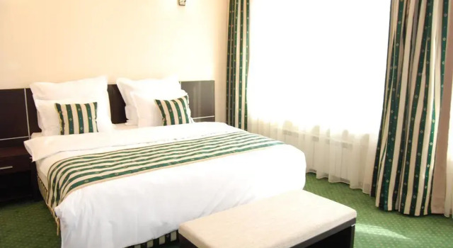 Pensiunea President, Rezervovat Hotel Hotely v Hunedoara s parkováním, Parkování