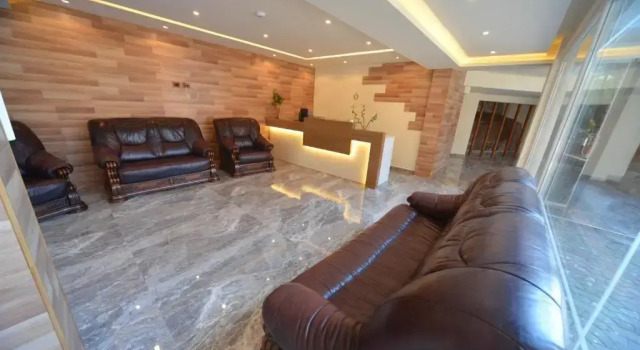 Hotel Elesio, Rezerwuj Hotel Golem Tirana County