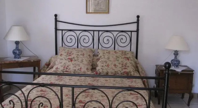 Les Rosiers de Cels, Book Hotel Eaux-Puiseaux 