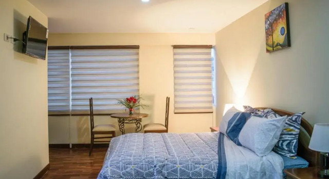 Полулюкс Luxstone Executive & Suites