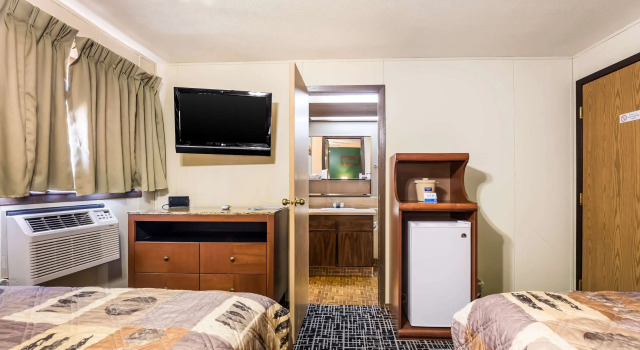 Четырёхместный номер Standard Rodeway Inn & Suites Big Water - Antelope Canyon