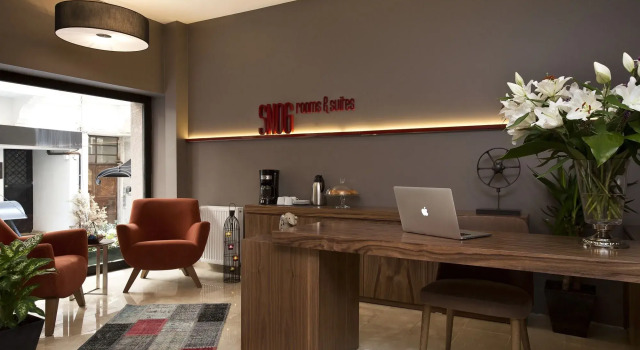 SNOG Rooms & Suites
