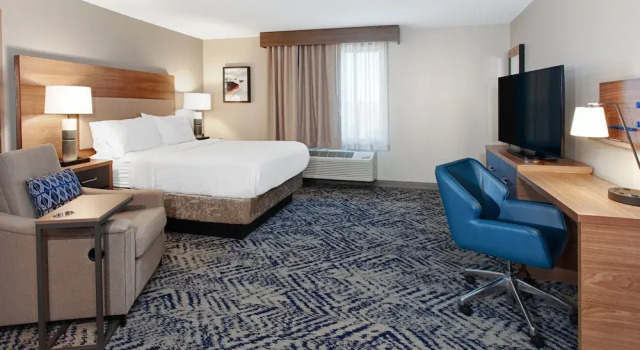 Двухместный люкс Candlewood Suites Detroit Sterling Heights by IHG