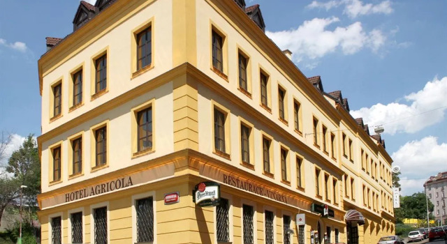 Jerome Agricola, Rezervovat Hotel Hotely v Praha se snídaní, poblíž Flora Subway Station, Snídaně