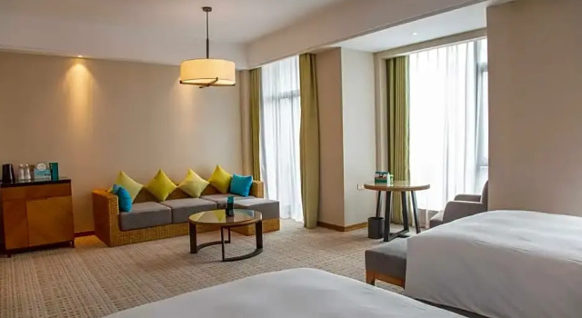 Двухместный номер Classic с видом на сад InterContinental Sancha Lake by IHG