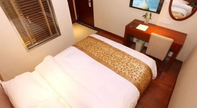 Greentree Inn Shanghai Songjiang Wanda Plaza Rongm, Varaa Hotelli Songjiang Shanghai