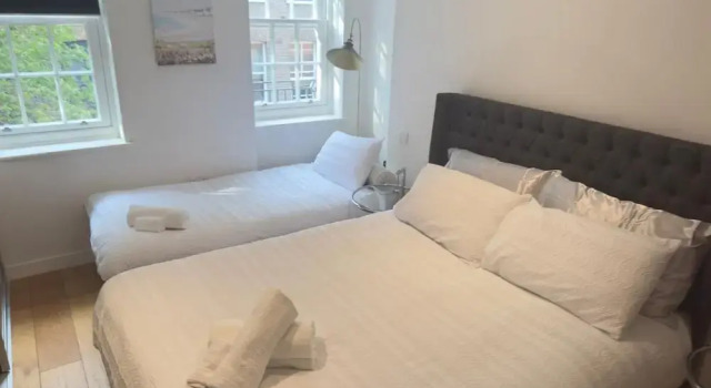 Central London Apartment With 2 Bedrooms -sleeps 6, Забронировать Апартаменты/квартира Апартаменты Лондона, рядом с Театр Phoenix, Апартаменты/квартира
