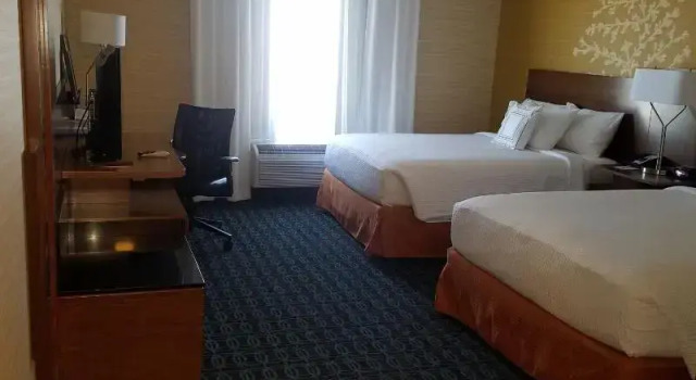 Четырёхместный номер Standard Fairfield Inn & Suites by Marriott Gallup