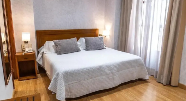 Номер Superior Hotel Granada Centro