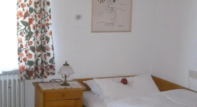 Haus am Weiher, Varaa Huoneisto Hotellit Baijeri pysäköinnillä, Pysäköinti