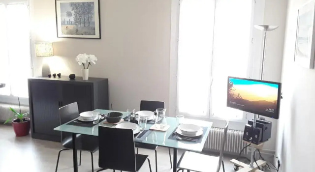 Апартаменты Apartment with Car Park - Bastille Neighborhood