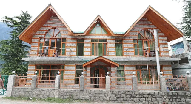 OYO 13715 Home Exotic River View Naggar Road