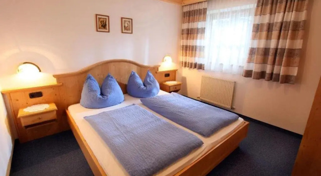 Activ Wellness - Appartement Schermerhof, Rezerwuj Apartament Hotele w Tyrol z parkingiem, Parking