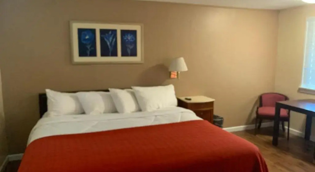 Четырёхместный номер Standard Beachway Motel