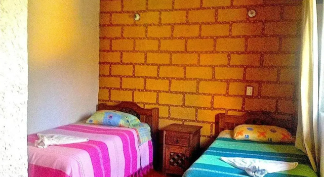 Comfy Bedroom Town House Garden Market Area, Забронировать Отель Отели Сан-Кристобаль-де-лас-Касас с парковкой, рядом с Central Plaza &amp; Park, Парковка