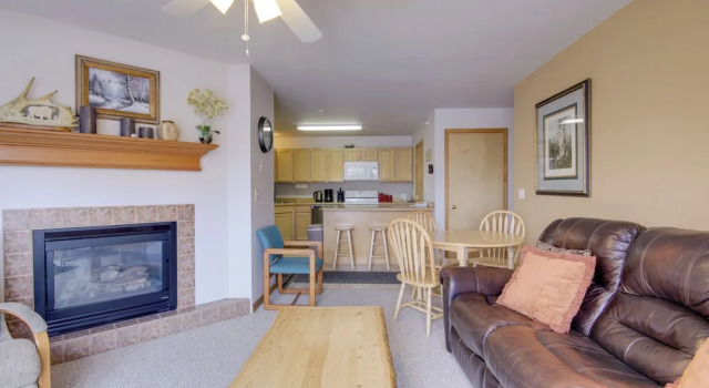 Апартаменты Condo in Cedar Creek w/ Shuttle to Big Sky Resort!