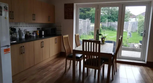 Comfy 3 bed house near Windsor Castle and Legoland, Забронировать Отель Виндзор Беркшир