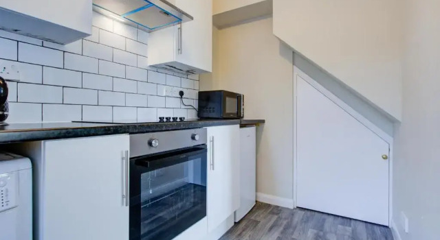 Windsor Burnham Ascot Haven Sleeps 4
