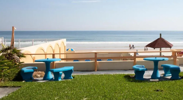 Четырёхместный номер Standard oceanfront Daytona Dream Inn By AmeriVu