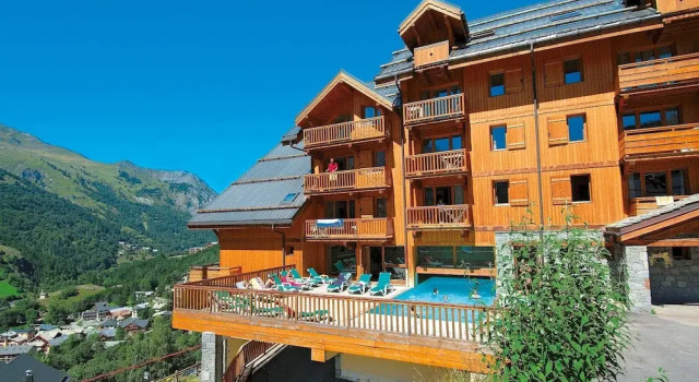 Résidence Odalys Le Hameau et les Chalets de la Vallée dOr, Забронировать Шале Виллы Овернь-Рона-Альпы, Вилла