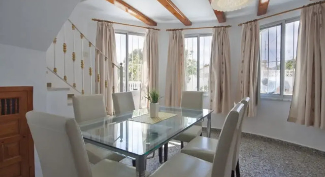 Villa - 9 Bedrooms with Pool and WiFi - 104985
