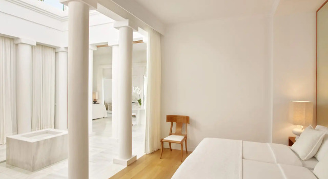 Вилла Marble с собственным бассейном Mandola Rosa, A Resort to Live
