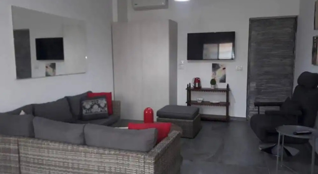 Студия c 1 комнатой с видом на город Studio In Dbayeh In A Prime Location, Wifi, 38sqm