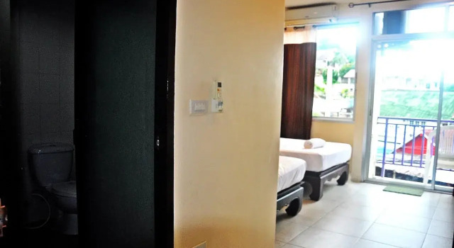 Kata Inn Guesthouse & Restaurant
