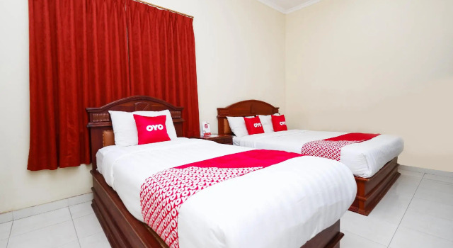 Suite OYO 1625 Pandanaran Guest House