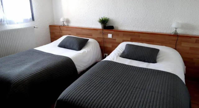 Le Relais de la Sans Fond, Rezervovat Hotel Hotely v Côte-d'Or s bazénem, Bazén