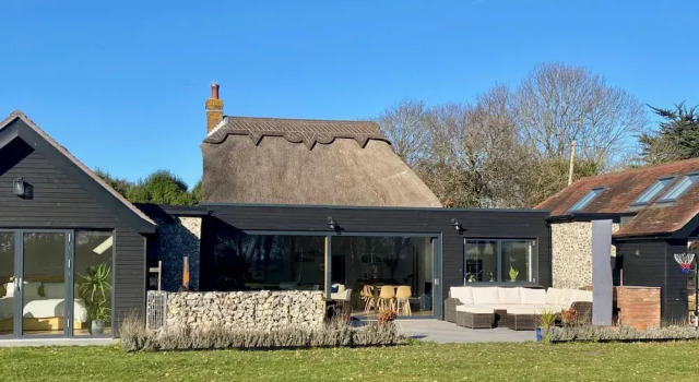 Коттедж Luxury Cottage Conversion Close to Beaches