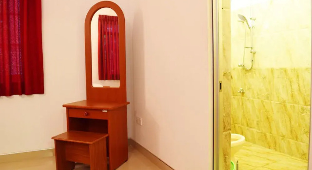 Saffron Guest Inn