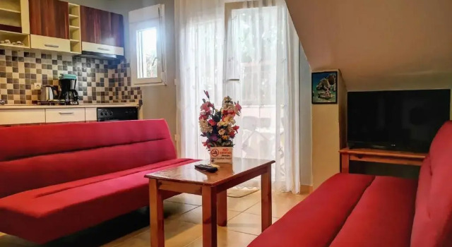 Nikiti Spathies Resort - Ground Apartment at Nikiti Village, Book Apartment Nikiti 
