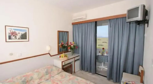 Номер Standard с балконом Nina Beach Hotel