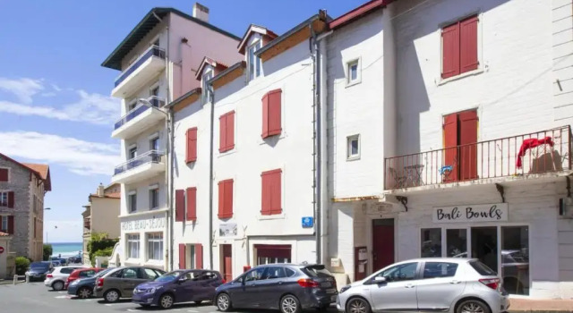 Bright studio near Port Vieux beach in Biarritz - Welkeys