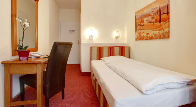 Hotel Commodore