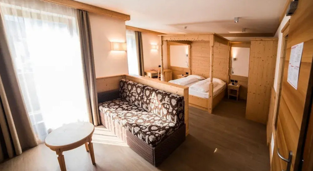 Полулюкс с балконом Hotel Garnì Paradisi