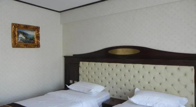Standardowy dwuosobowy pokój Hestia Hotel