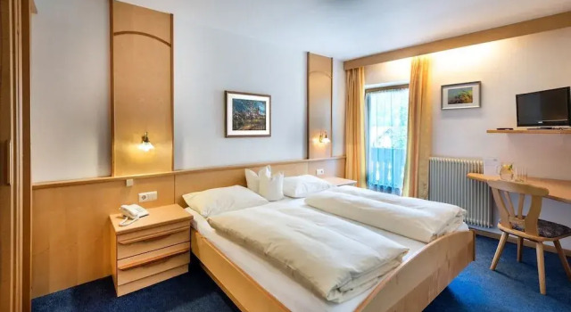 Hotel Gasthaus Post, Забронировать Отель Отели Кампо-ди-Тренс 3 звезды, 3*