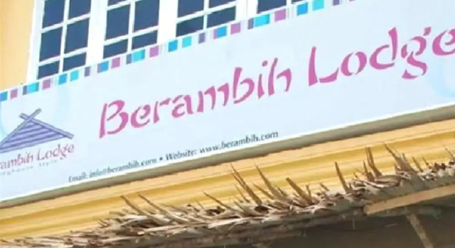 Berambih Lodge, Rezerwuj Hotel Hotele w Sarawak z parkingiem, Parking