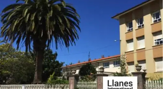 Llanes International Hostel