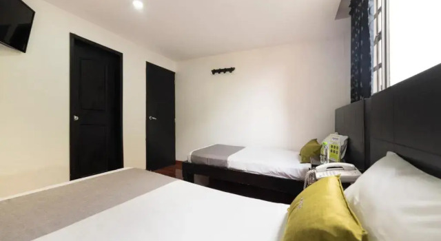 Трёхместный номер Standard Hotel Dorado 100
